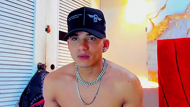 daniscot online show from 10-15-25, 03:49