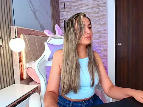 Snapshot of lila_cute1 chatting on 10-08-25, 04:19 lila cute1 online show from 10-08-25, 04:19