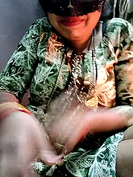 Hot  bhabhi 99 online show from 01-09-26, 04:58