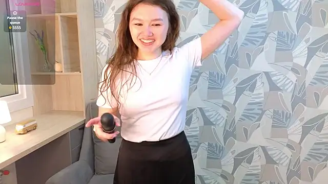 LewisThrone online show from 10-22-25, 03:11