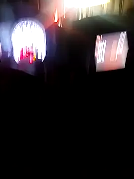 Snapshot of Ricuss9 chatting on 10-23-25, 04:44 Ricuss9 online show from 10-23-25, 04:44