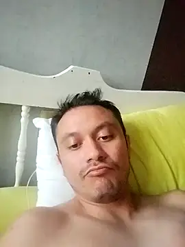 Snapshot of Ricuss9 chatting on 10-02-25, 11:19 Ricuss9 online show from 10-02-25, 11:19