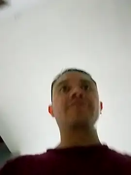 Snapshot of Ricuss9 chatting on 10-07-25, 08:15 Ricuss9 online show from 10-07-25, 08:15