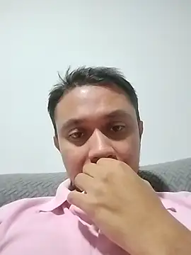 Snapshot of Ricuss9 chatting on 10-03-25, 12:50 Ricuss9 online show from 10-03-25, 12:50