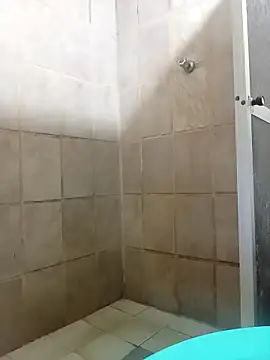 Snapshot of Wolffj6 chatting on 02-07-26, 10:07 Wolffj6 online show from 02-07-26, 10:07