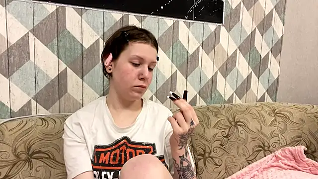 RebelKitsune online show from 11-30-25, 03:57