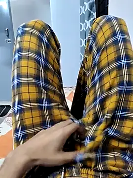 Mallu kalikar 69 online show from 10-21-25, 03:22