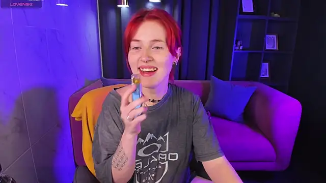 Freirenee online show from 10-12-25, 01:34