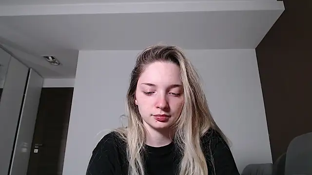 Snapshot of jessicahbelle chatting on 06-18-26, 11:43 jessicahbelle online show from 06-18-26, 11:43