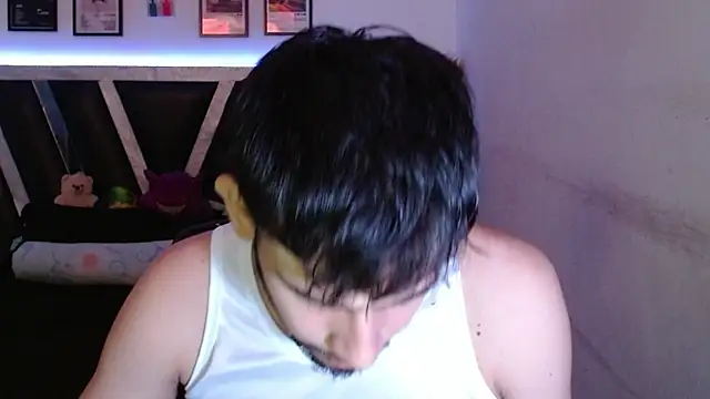 Sebasxxl12 online show from 12-21-25, 05:09