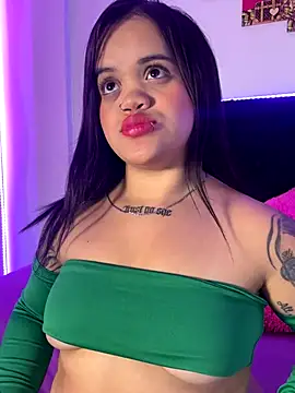 Snapshot of Sussyroxxx chatting on 10-11-25, 07:09 Sussyroxxx online show from 10-11-25, 07:09