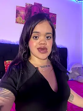 Snapshot of Sussyroxxx chatting on 12-20-25, 01:19 Sussyroxxx online show from 12-20-25, 01:19