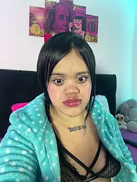 Snapshot of Sussyroxxx chatting on 02-18-26, 04:21 Sussyroxxx online show from 02-18-26, 04:21