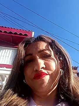 chloe  Jones  online show from 11-08-25, 12:09