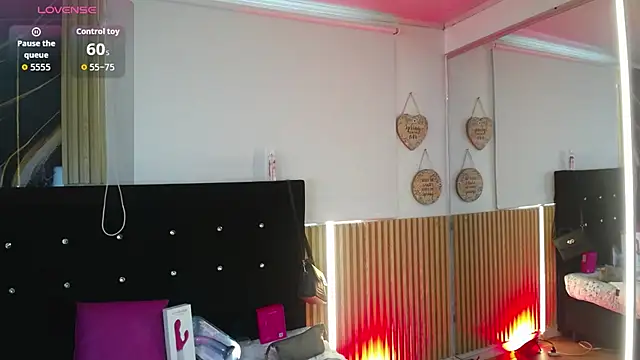 chloe  Jones  online show from 04-10-26, 01:07