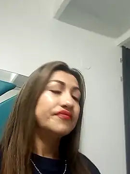 chloe  Jones  online show from 11-15-25, 12:42