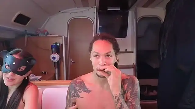 Monk and Mia online show from 12-05-25, 05:17