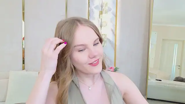 Lili Lohan online show from 05-31-26, 05:02