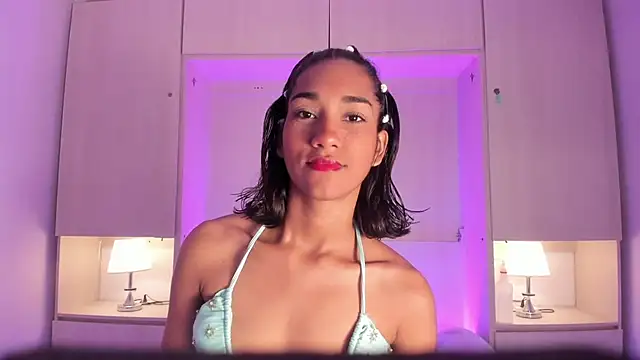 AnahiCollins online show from 04-30-26, 12:12