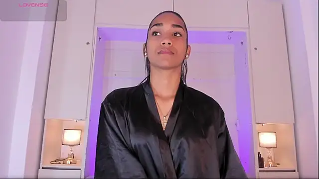 AnahiCollins online show from 10-11-25, 11:33