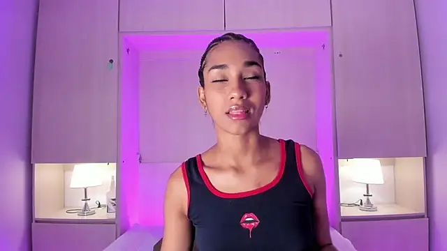 AnahiCollins online show from 05-19-26, 11:50
