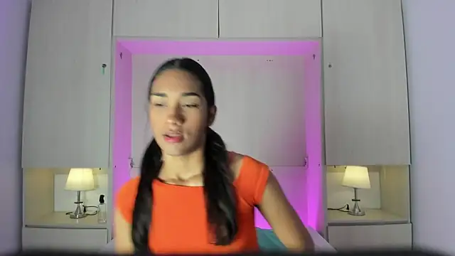 AnahiCollins online show from 03-28-26, 11:33