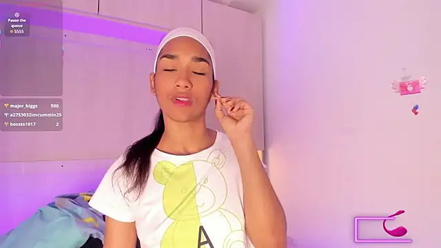 AnahiCollins online show from 11-26-25, 11:43