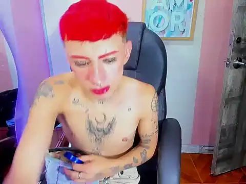 Snapshot of Mila_Leon chatting on 02-19-26, 01:46 Mila Leon online show from 02-19-26, 01:46