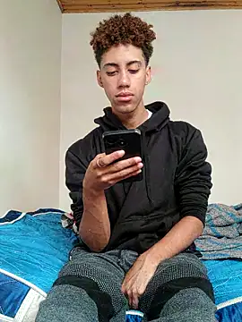 The boy good online show from 11-08-25, 02:42