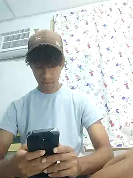 Snapshot of The_boy_good chatting on 02-11-26, 07:25 The boy good online show from 02-11-26, 07:25