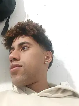 Snapshot of The_boy_good chatting on 04-02-26, 09:32 The boy good online show from 04-02-26, 09:32