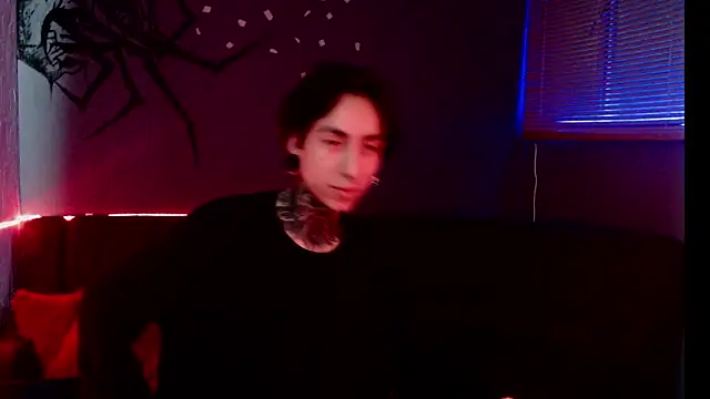 Snapshot of Kuregari_xs chatting on 09-28-25, 04:19 Kuregari xs online show from 09-28-25, 04:19