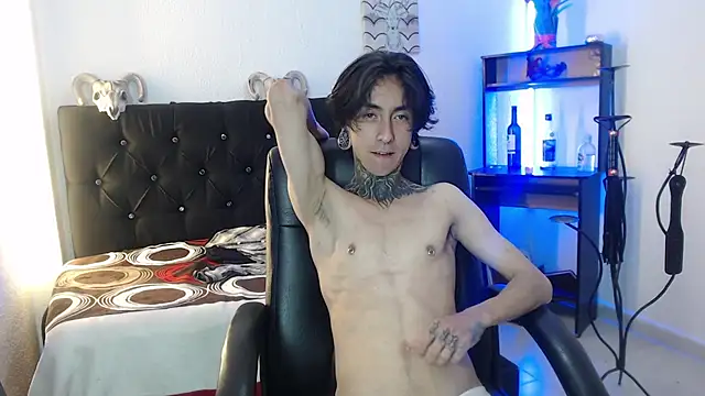 Snapshot of Kuregari_xs chatting on 10-13-25, 03:30 Kuregari xs online show from 10-13-25, 03:30