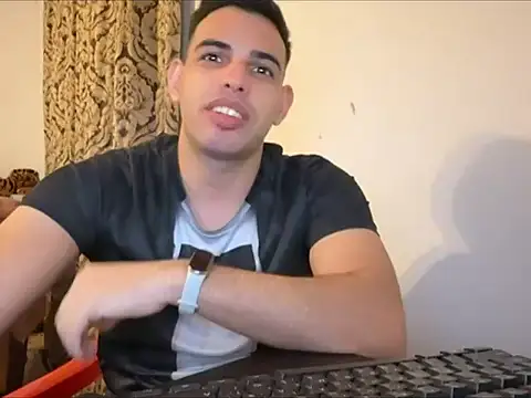 Snapshot of _Djonson_ chatting on 10-01-25, 06:23 Djonson online show from 10-01-25, 06:23