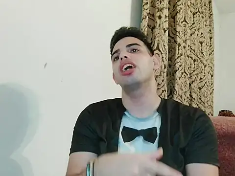 Snapshot of _Djonson_ chatting on 10-12-25, 04:19 Djonson online show from 10-12-25, 04:19