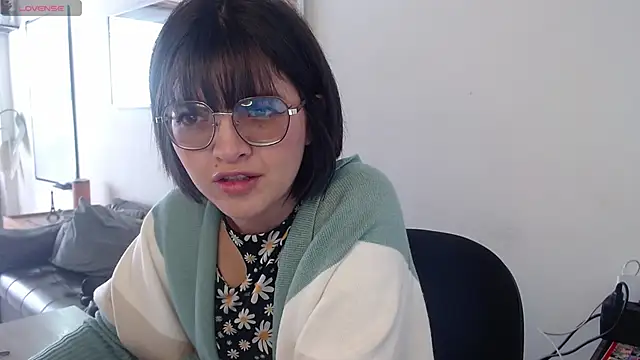 NamiDVelvet online show from 10-03-25, 02:40