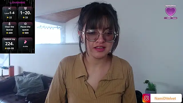 NamiDVelvet online show from 10-22-25, 03:11