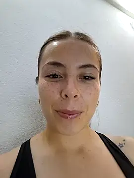 EmmaValencia  online show from 11-10-25, 04:28