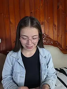 EmmaValencia  online show from 01-12-26, 04:41