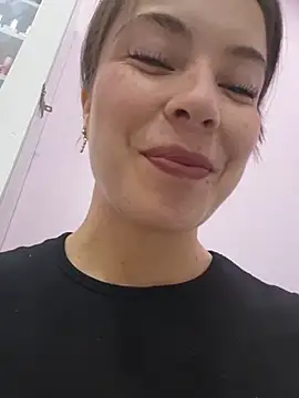 EmmaValencia  online show from 01-07-26, 03:39