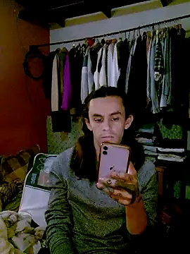 monroedelrey online show from 12-19-25, 02:41