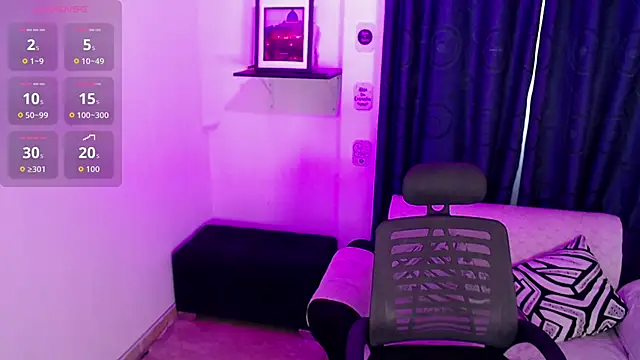  evee  online show from 11-13-25, 03:49