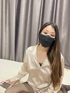 aska1986 online show from 11-17-25, 04:22