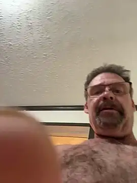 Snapshot of Rivers421 chatting on 06-21-26, 04:29 Rivers421 online show from 06-21-26, 04:29