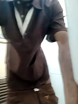 Snapshot of Rahulkumar_89 chatting on 10-29-25, 10:25 Rahulkumar 89 online show from 10-29-25, 10:25