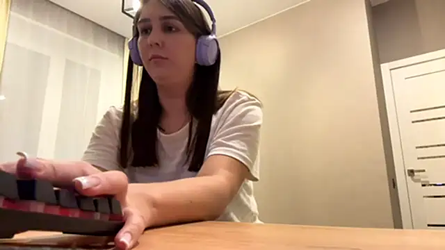 RoseRossi online show from 09-29-25, 10:54