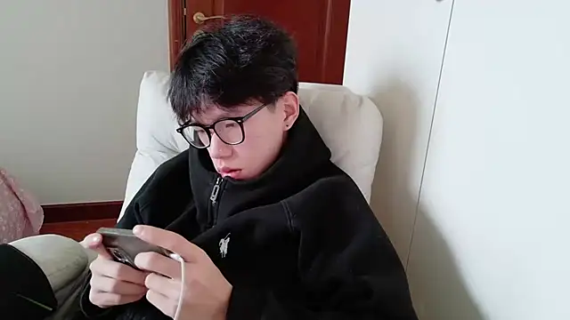 hangzi-0011 online show from 11-12-25, 08:07