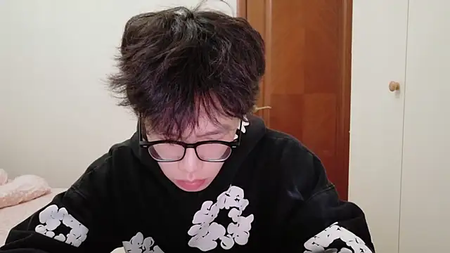 hangzi-0011 online show from 11-06-25, 01:26