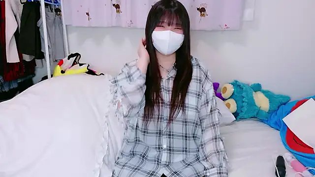 YUKINA 00 online show from 04-05-26, 02:24