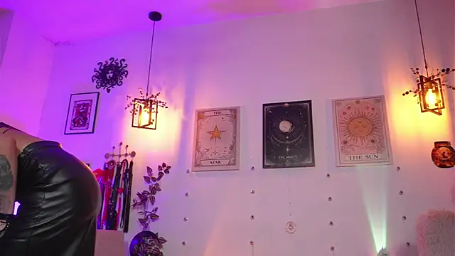 curlynatashaa online show from 05-21-26, 01:41